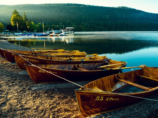 Symbolbild Boots- und Schifffahrten, Bildquelle: Iizzy29 / Pixabay