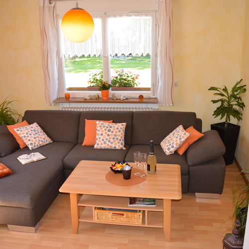 Wohnzimmer in der Ferienwohnung Nr. 2 - 