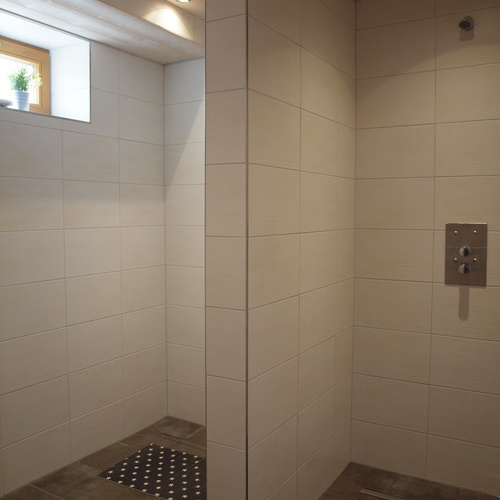 Dusche im Erdgeschoss - 