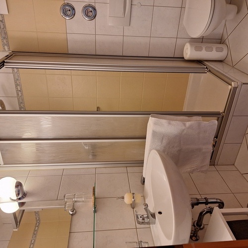 Badezimmer Whg. Nr. 3 Sonnenblume - Badezimmer Whg. Nr. 3 Sonnenblume -